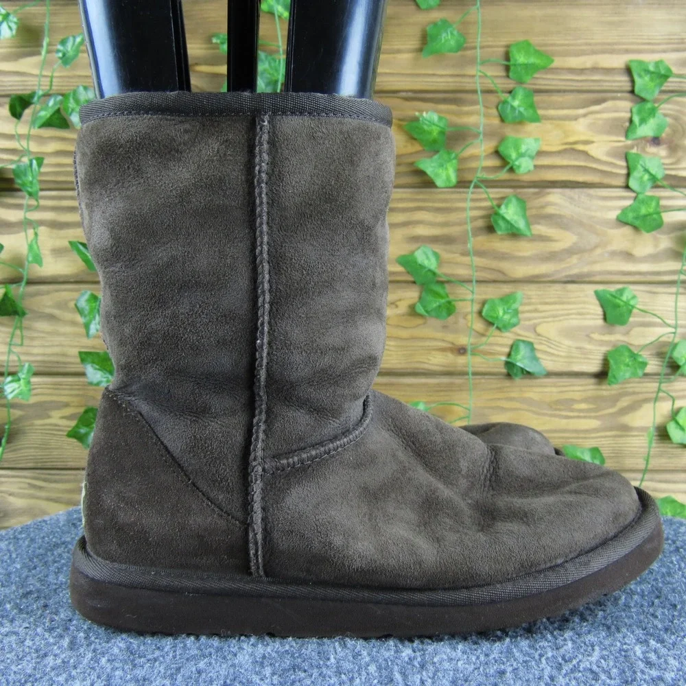 UGG Australia Classic Short Brown Suede Shearling Boots Women 7 Warm Comfort‎